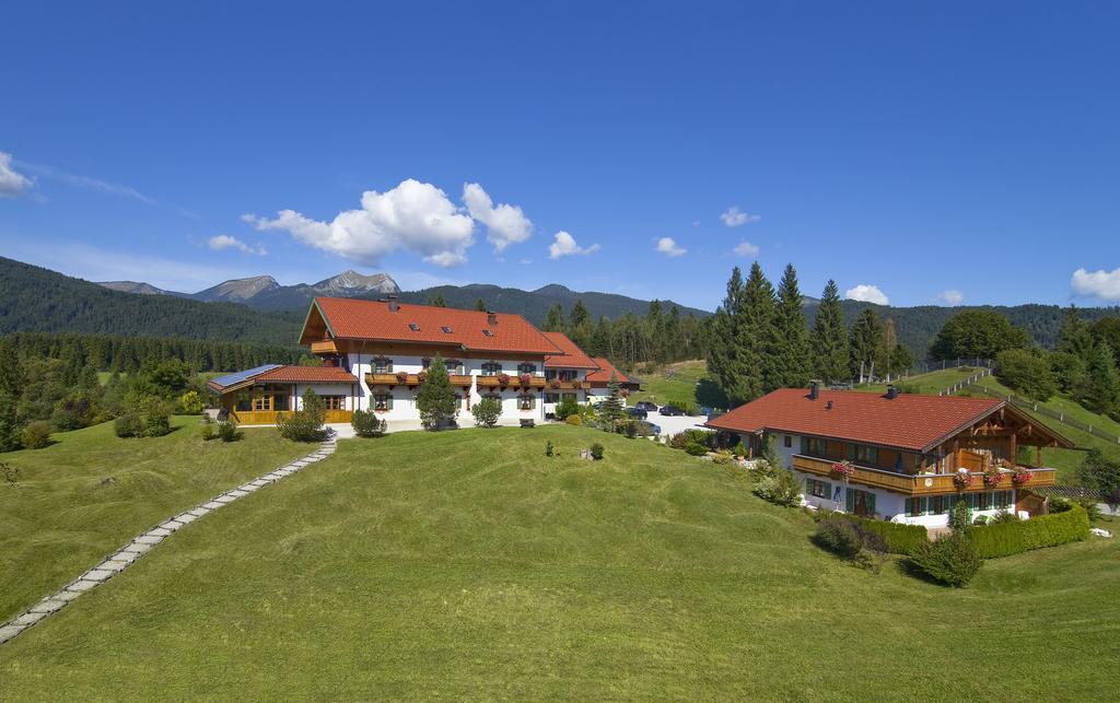 Landhotel zum Bad Krün Exterior foto